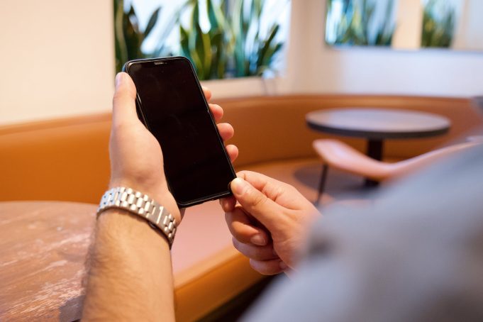 Katlanabilir Telefonlar Hakkında Bilmeniz Gerekenler katlanabilir telefonlar hakkinda bilmeniz gerekenler